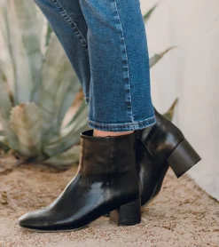 Baretraps Booties-Bessie Block Heel Bootie Black