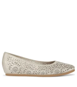 Baretraps Flats & Loafers-Chika Casual Flat Champagne