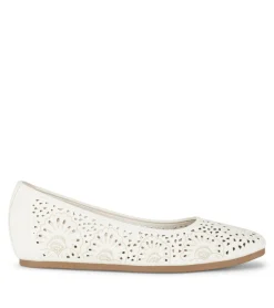 Baretraps Flats & Loafers-Chika Casual Flat Cream