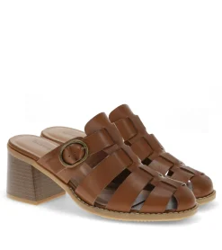 Baretraps Classic Comfort Sandals-Whitnie Block Heel Sandal DarkBeechnut